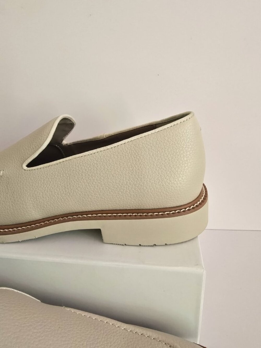 Matt And Nat Alman Faux Leather Slip On Loafers 8 41 Light Tan Beige Mens Shoes - Picture 5 of 10